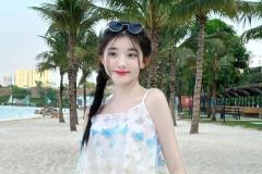 ảnh gái mặc áo hai dây dễ thương