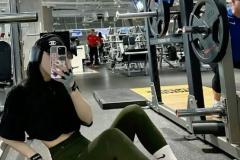ảnh gái tập gym thân hình khỏe khoắn