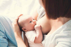 Ảnh gái xinh cho con bú đẹp nhất