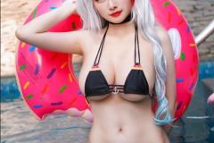 gái đẹp cosplay bikini thiếu vải