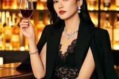 hình rượu ngon gái đẹp trong bar