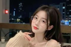 ảnh gái xinh đeo kính dễ thương