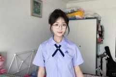 hình gái xinh tóc dài đeo kính học sinh