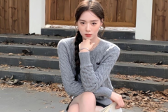 ảnh gái xinh váy ngắn lạnh lùng