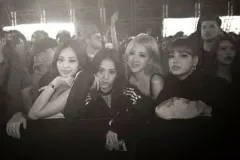 hinh-anh-BlackPink-trang-den-3