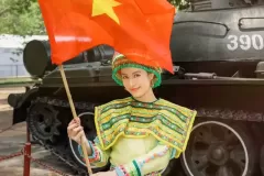 hinh-anh-ca-si-hoang-thuy-linh-10