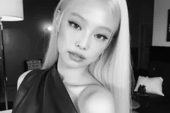 hinh-jennie-trang-den-1