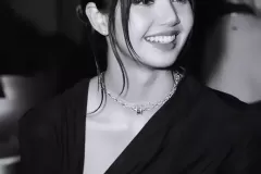 anh-lisa-ngau-den-trang-1