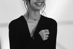 anh-lisa-trang-den-5