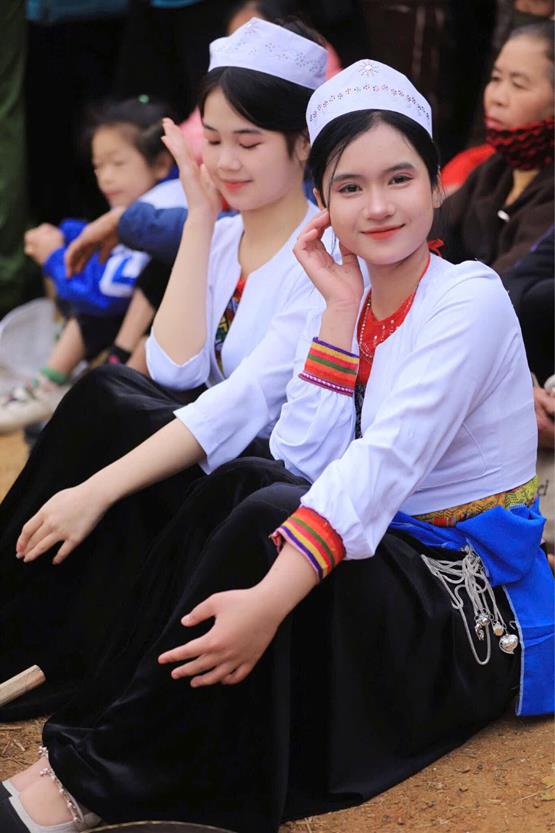 gái xinh dân tộc Mường duyên dáng