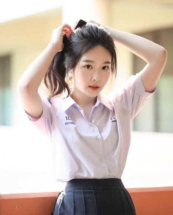 nét duyên dáng gái xinh 2k10 buộc tóc đuôi ngựa