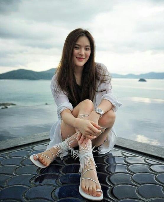gái facebook Lào xinh đẹp