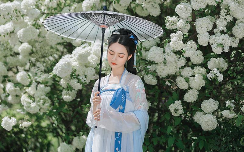 ảnh gái cổ trang hot nhất