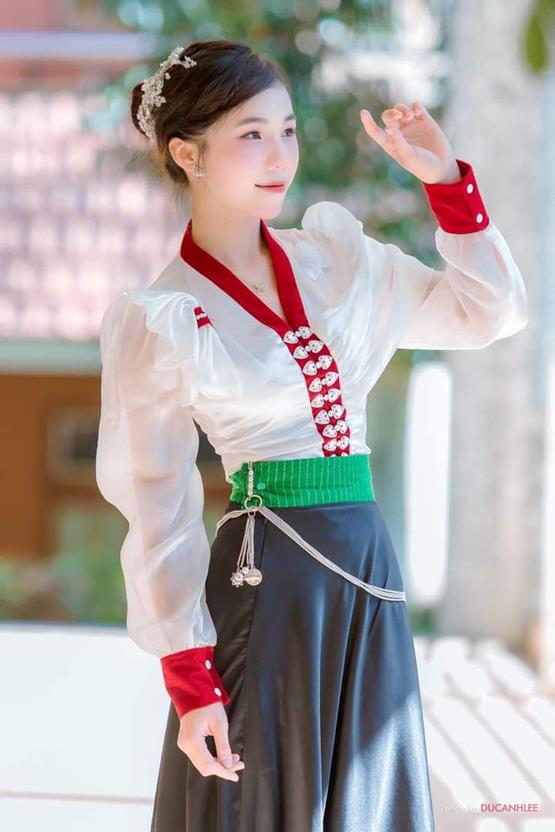 ảnh gái đẹp dân tộc Thái hot nhất