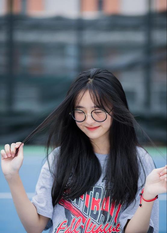 gái xinh lớp 10 Việt Nam dễ thương
