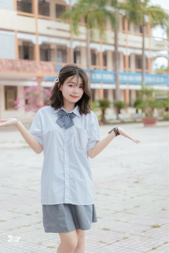 Ảnh gái xinh học sinh lớp 9