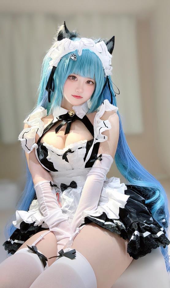 ảnh gái cosplay tóc xanh dương