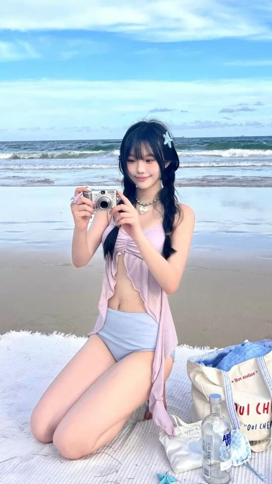 gái xinh 2k3 bikini dễ thương