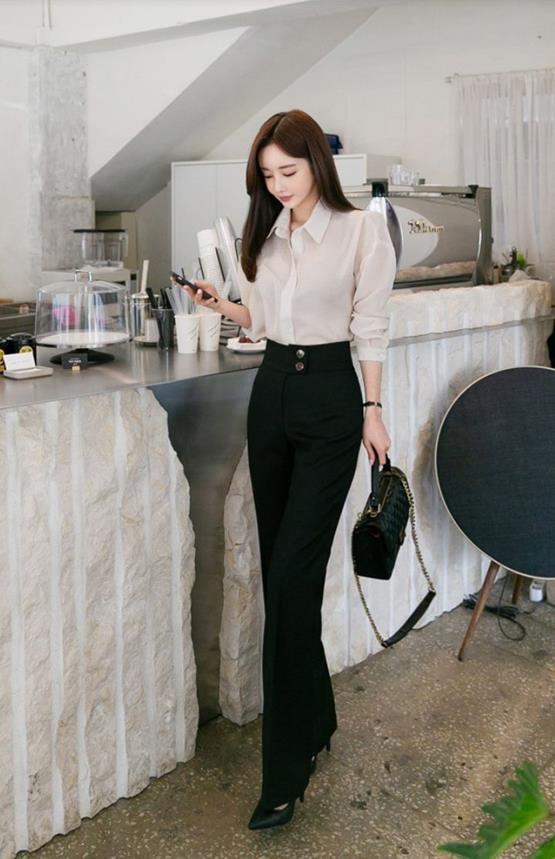 ảnh gái công sở sang trọng