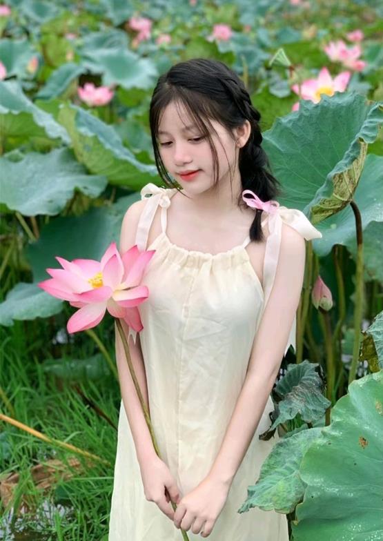 ảnh gái 2k2 e thẹn duyên dáng