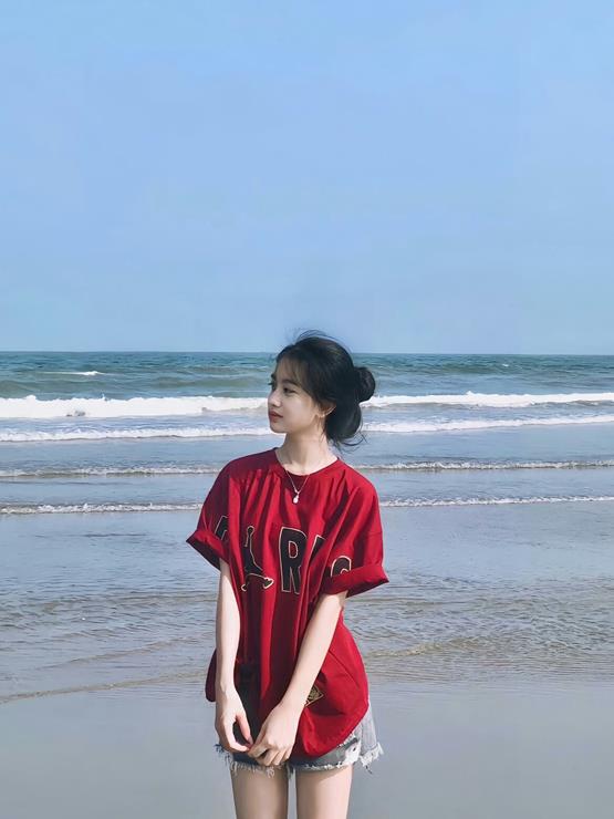 gái xinh 2k12 chụp ảnh cùng biển xanh