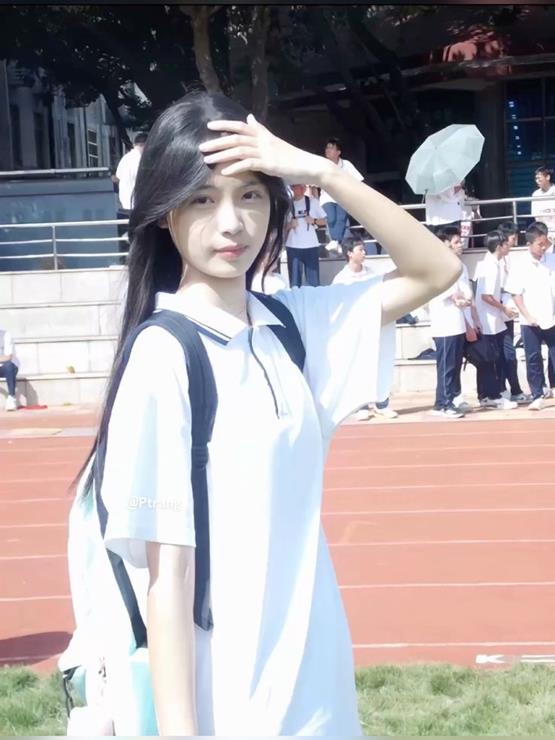 Thanh xuân vườn trường cùng ảnh gái xinh học đường