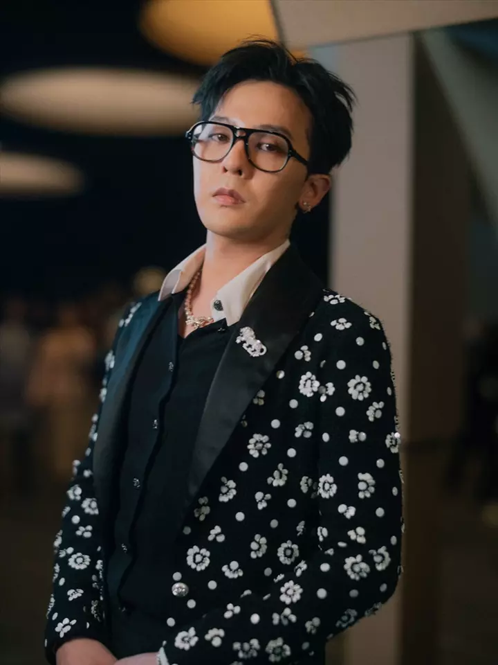 Ảnh G-Dragon Mới Nhất – Chín Muồi Phong Cách Nghệ Sĩ