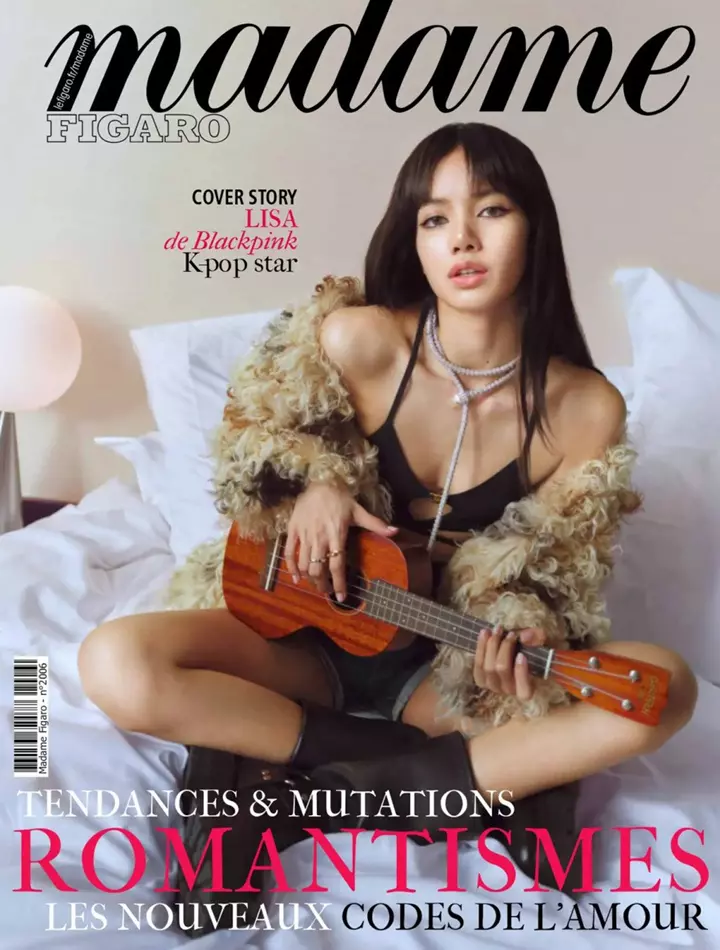 Hình ảnh Lisa sexy trên tạp chí thời trang