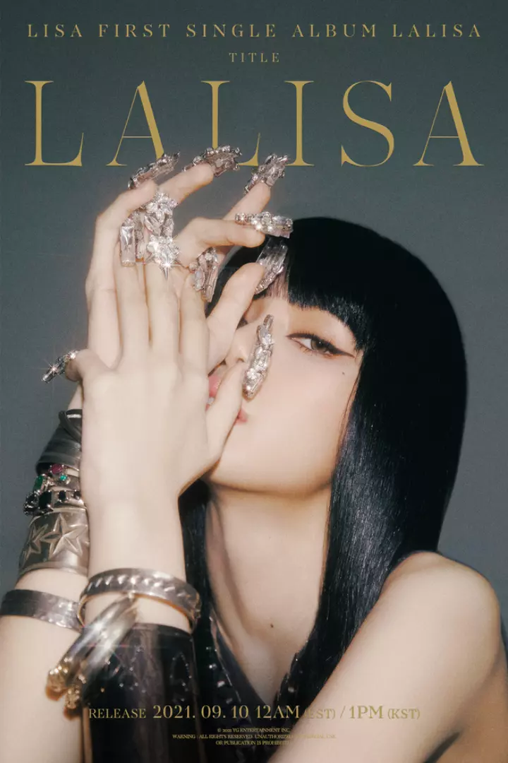 Ảnh Lisa sexy trong MV “LALISA”