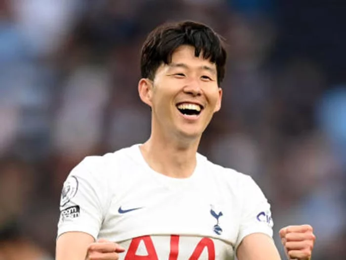 Ảnh Son Heung đẹp với nụ cười tỏa sáng.
