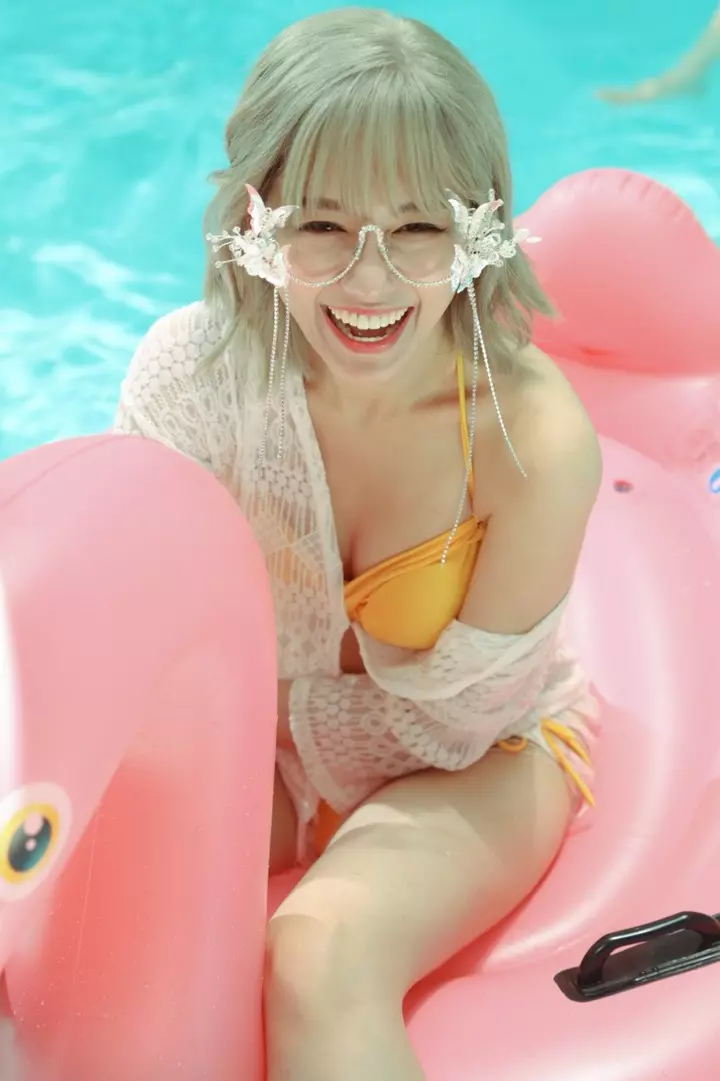 Ảnh Hari Won Bikini: Gợi Cảm Nhưng Vẫn Tinh Tế