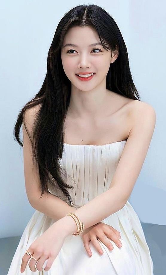Chân dung nữ Hàn Quốc tươi tắn