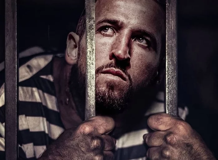 Hình ảnh chế Harry Kane ở lại Tottenham