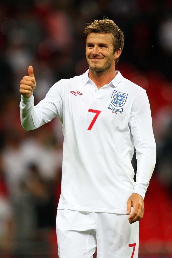 Ảnh của David Beckham trong màu áo đội tuyển Anh