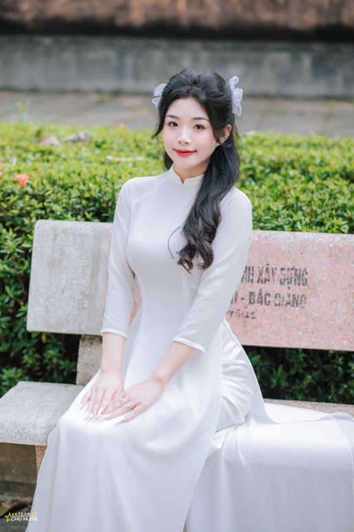 ảnh gái xinh áo dài dịu dàng