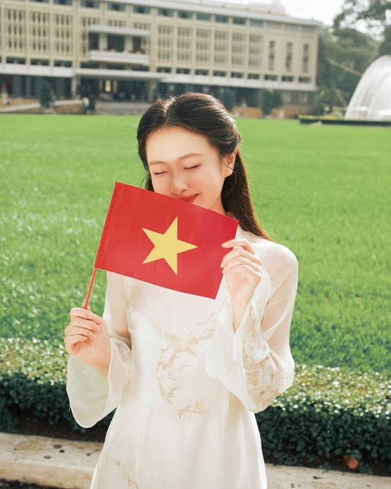 Chiêm Ngưỡng +101 Ảnh Gái Xinh Mặc Áo Dài Duyên Dáng, Thướt Tha