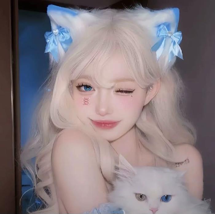Hình gái douyin cute cùng mèo trắng