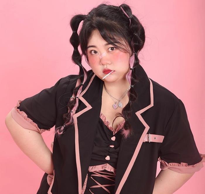 hình cô gái mập cute