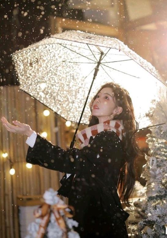 ảnh gái xinh và mùa đông buồn man mác