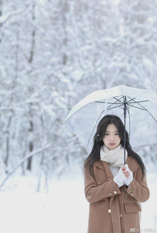 ảnh gái xinh và mùa đông lạnh giá