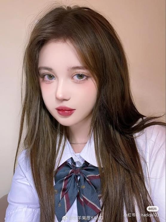 Nét đẹp trong trẻo của gái Nga