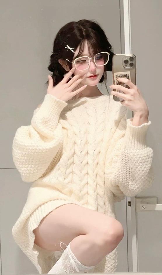 Ảnh gái Trung cute đeo kính