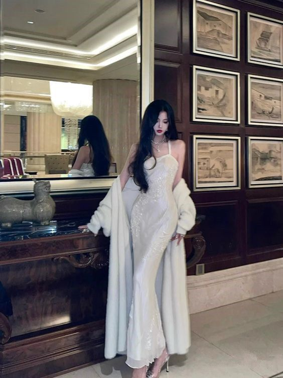 ảnh gái mặc váy trắng ôm body