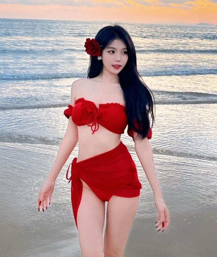 hình gái mặc bikini đỏ quyến rũ