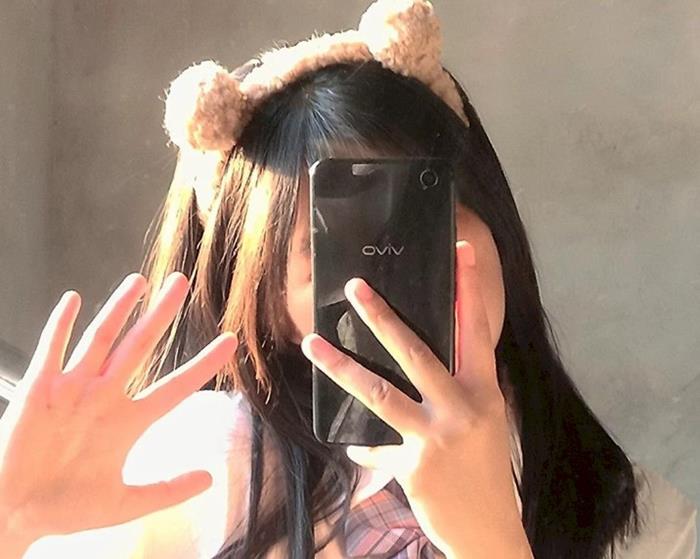 hình ảnh gái cute che mặt