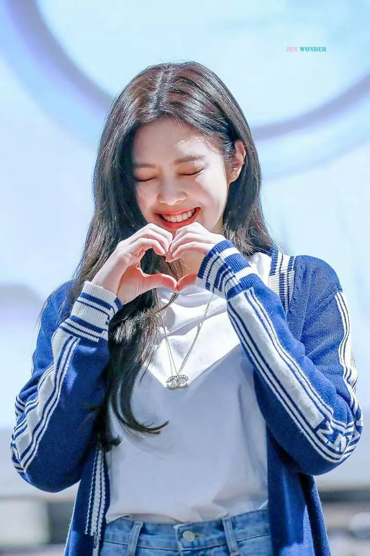 [Ảnh Jennie Hiếm] Khám Phá Những Hình Ảnh Jennie Hiếm, Gây Tranh Cãi