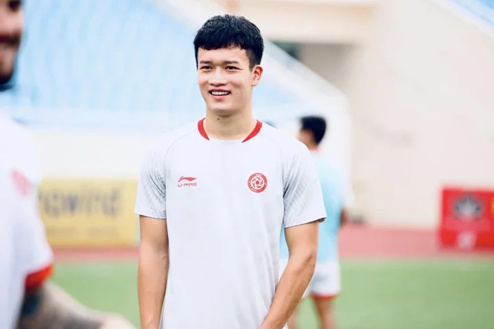Ảnh Hoàng Đức trong màu áo CLB Viettel