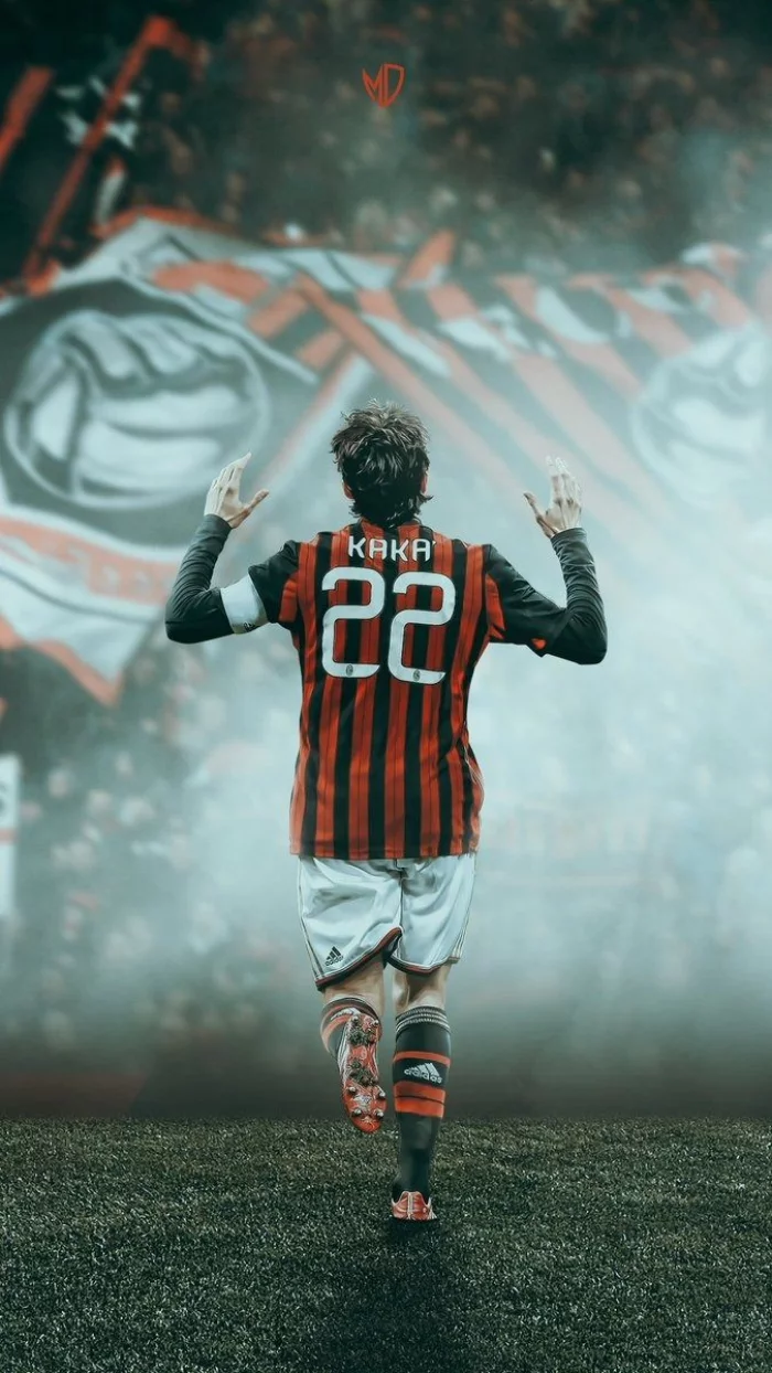 Ảnh Kaká đẹp được thiết kế thành hình nền điện thoại, máy tính cực chất.