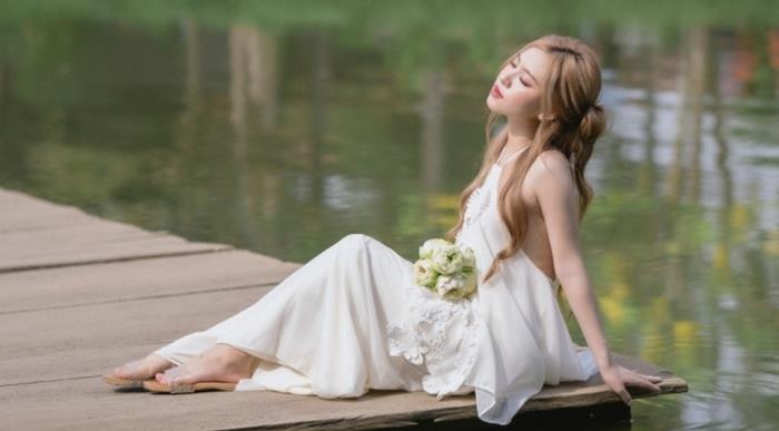 hình ảnh phụ nữ xinh đẹp