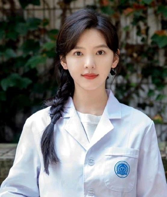 Ảnh bác sĩ nữ đẹp nhất
